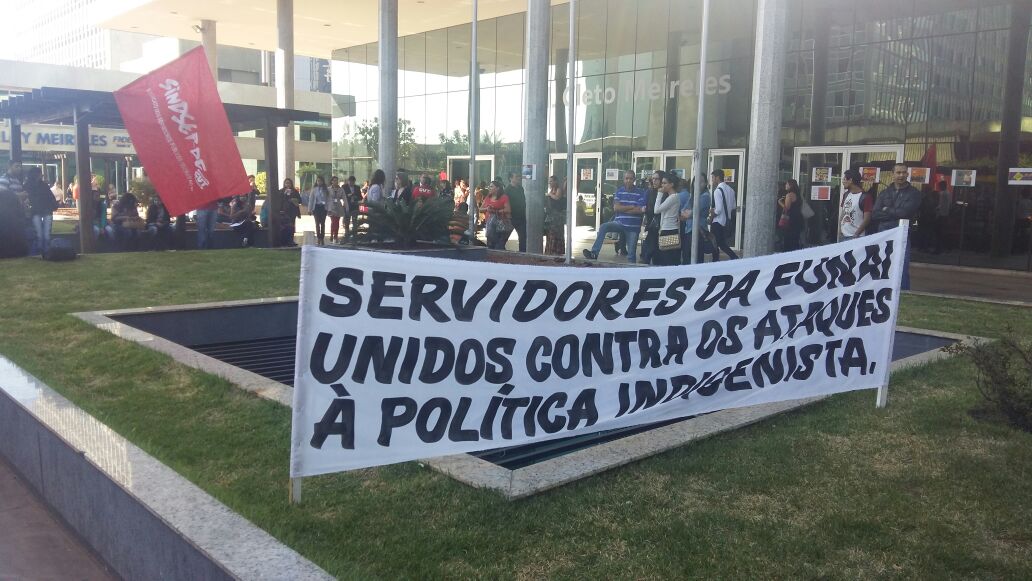 Indígenas e servidores públicos realizam atos durante ‘Ocupa Funai’