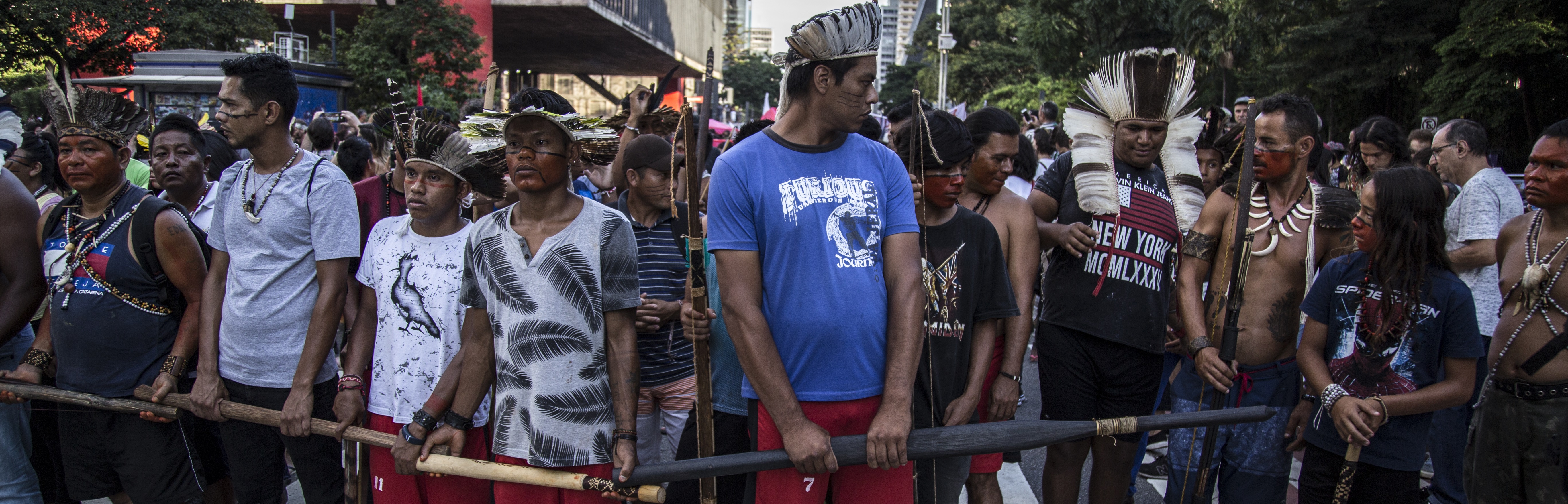 Mobilizações em todo o país respondem ataques aos direitos dos povos indígenas