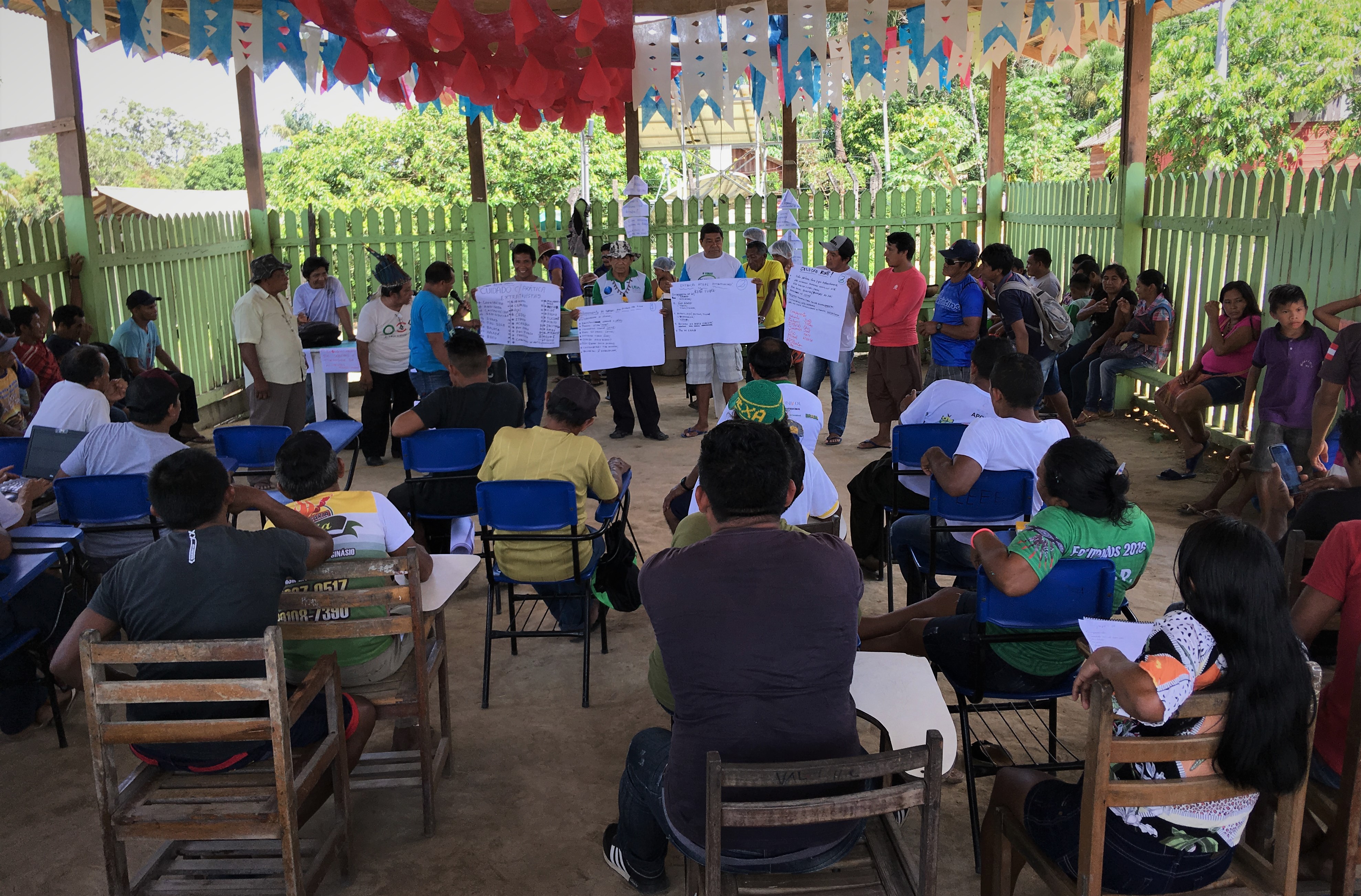 Comunidades Sateré-Mawé discutem gestão territorial e ambiental na TI Andirá-Marau