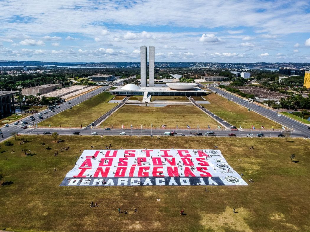 Movimento Indígena divulga manifesto do Levante Pela Terra em Brasília