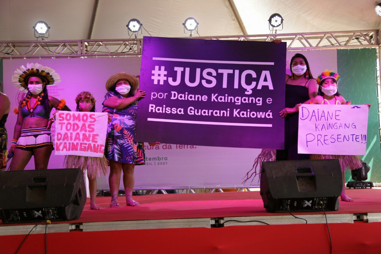 Mulheres indígenas dizem não à violência de gênero dentro dos territórios e ao marco temporal